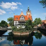 Luxury In Old Town - Free Parking *